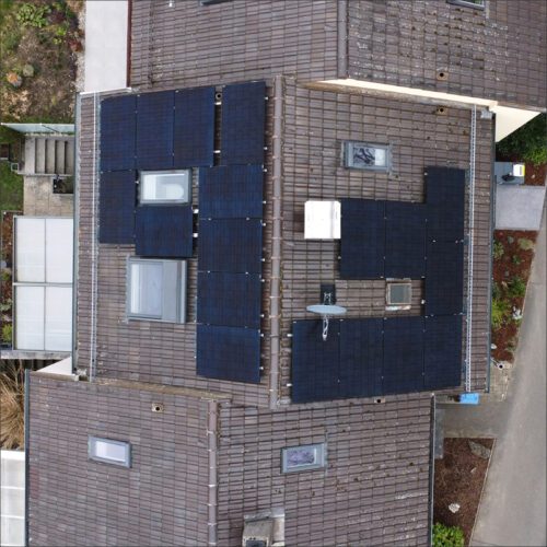 18 SolarModule von SolarBauPlus in Friedberg installiert