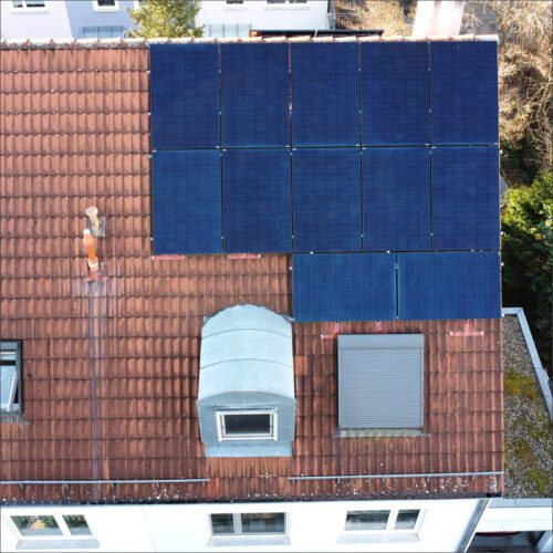 22 SolarModule von SolarBauPlus in Friedberg installiert